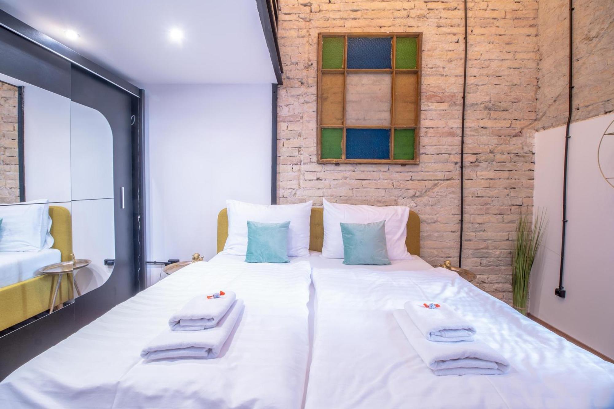 Appartamento Corvin Loft Budapest Esterno foto