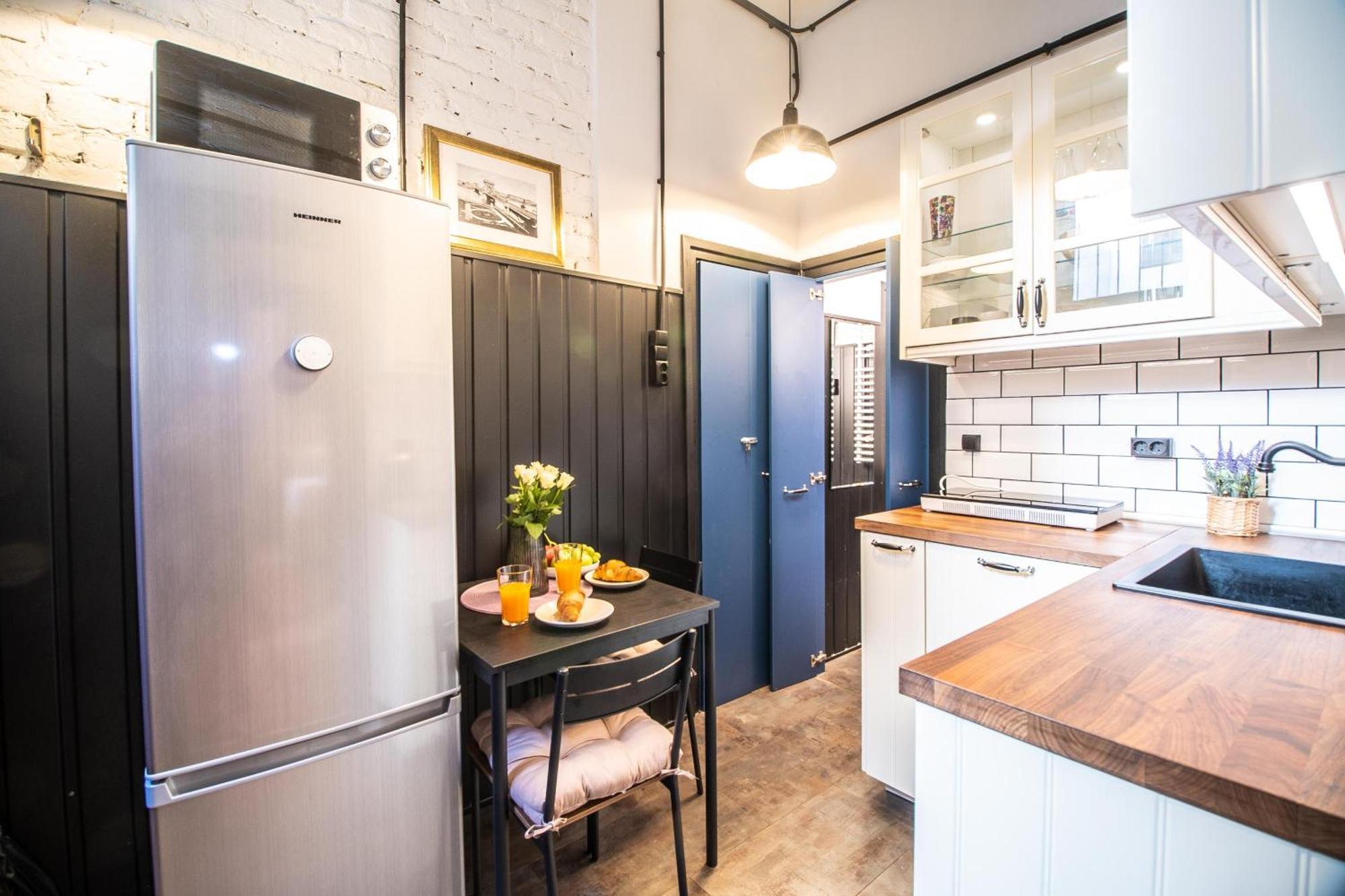 Appartamento Corvin Loft Budapest Esterno foto